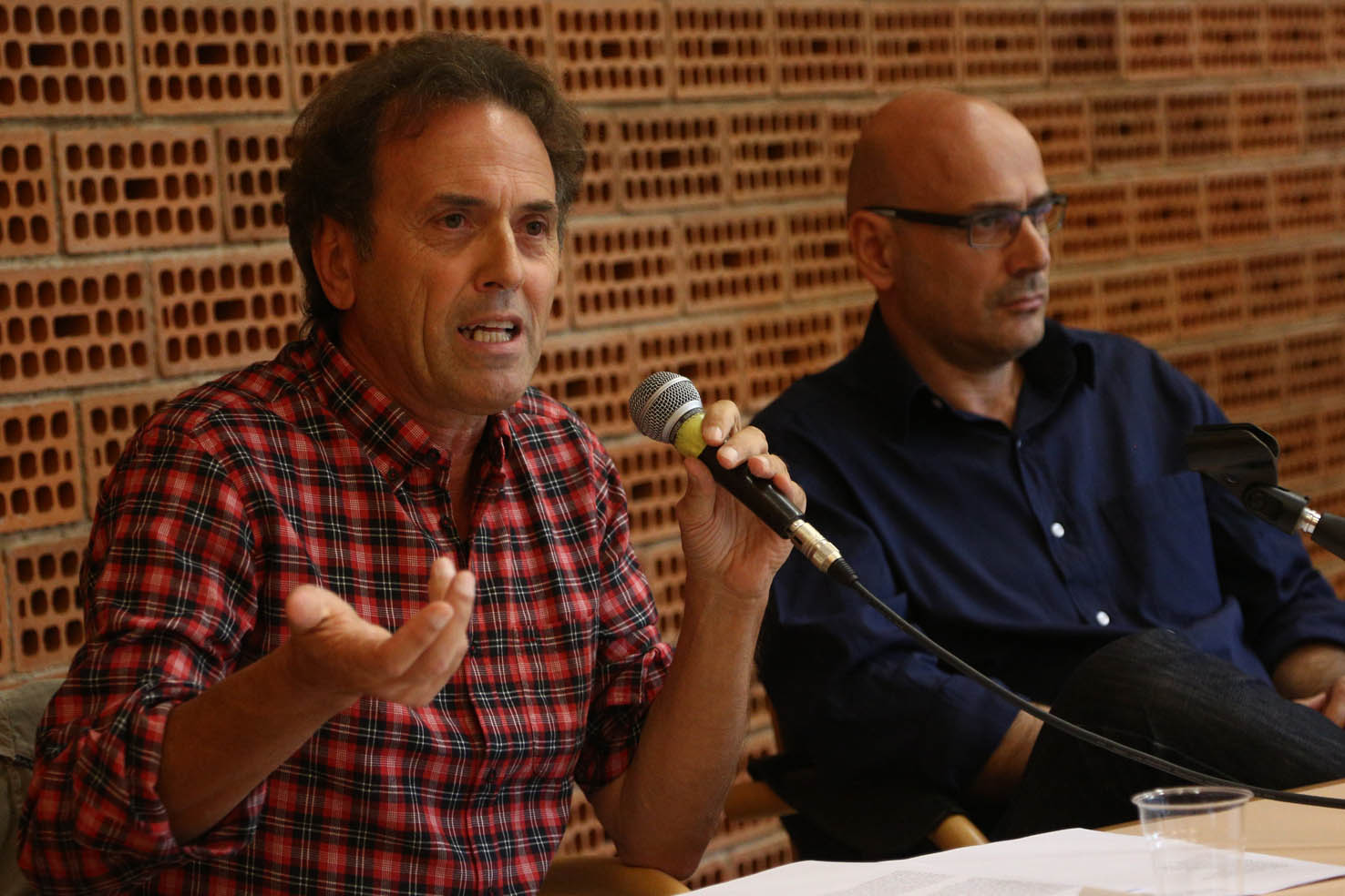 Incontro con i poeti a Castelnuovo Rangone  Loretto Rafanelli  con Roberto Galaverni. ph. © Serena Campanini