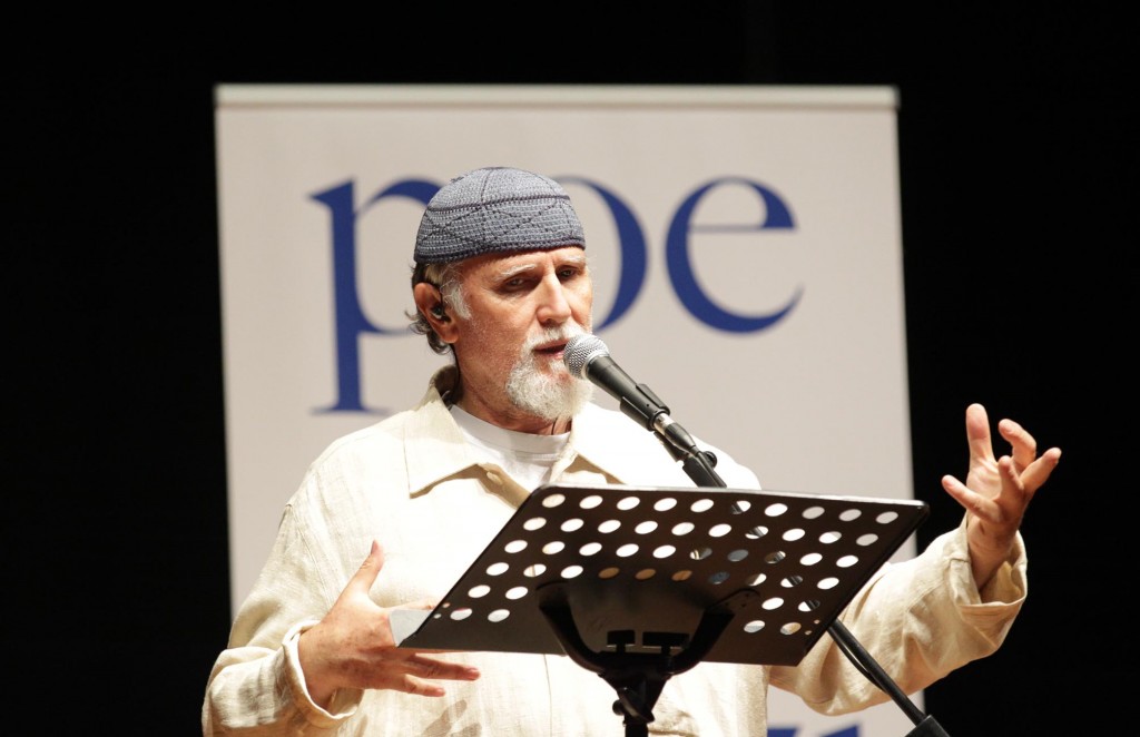 25 settembre 2010 :: Levizzano Rangone, Castello. Moni Ovadia legge le poesie della tradizione araba