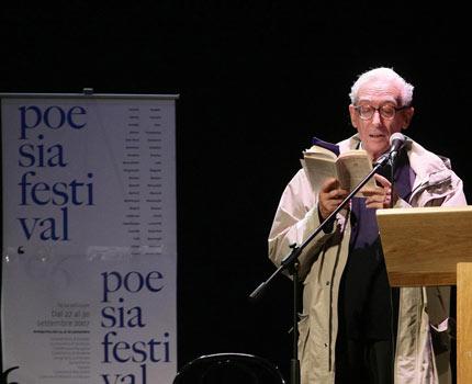 28 settembre 2007 :: Marano sul Panaro, Centro Culturale. Franco Loi legge alla terza edizione di Poesia Festival