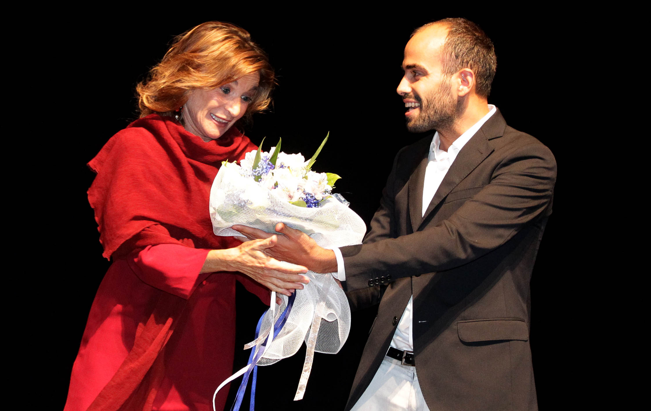 Lina Sastri e Umberto Costantini (assessore alla cultura dell’Unione Terre di Castelli) a Poesia Festival ’14 :: photo Serena Campanini-Elisabetta Baracchi