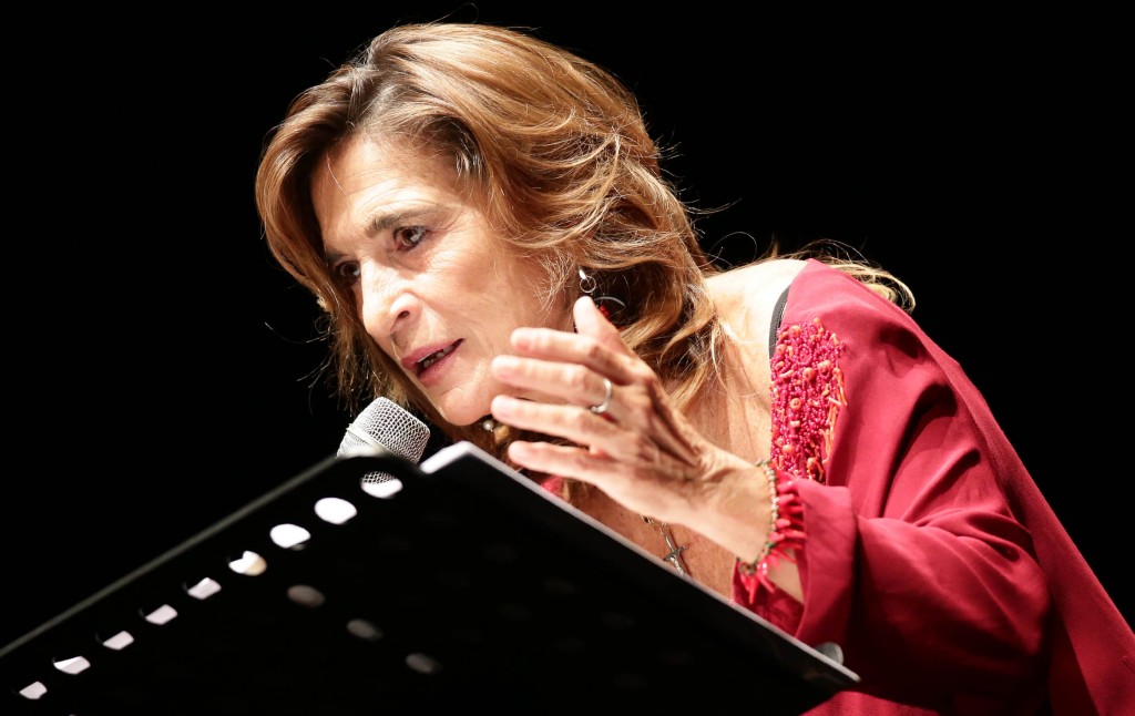 Lina Sastri in Cantico a Poesia Festival '14 :: photo Serena Campanini-Elisabetta Baracchi