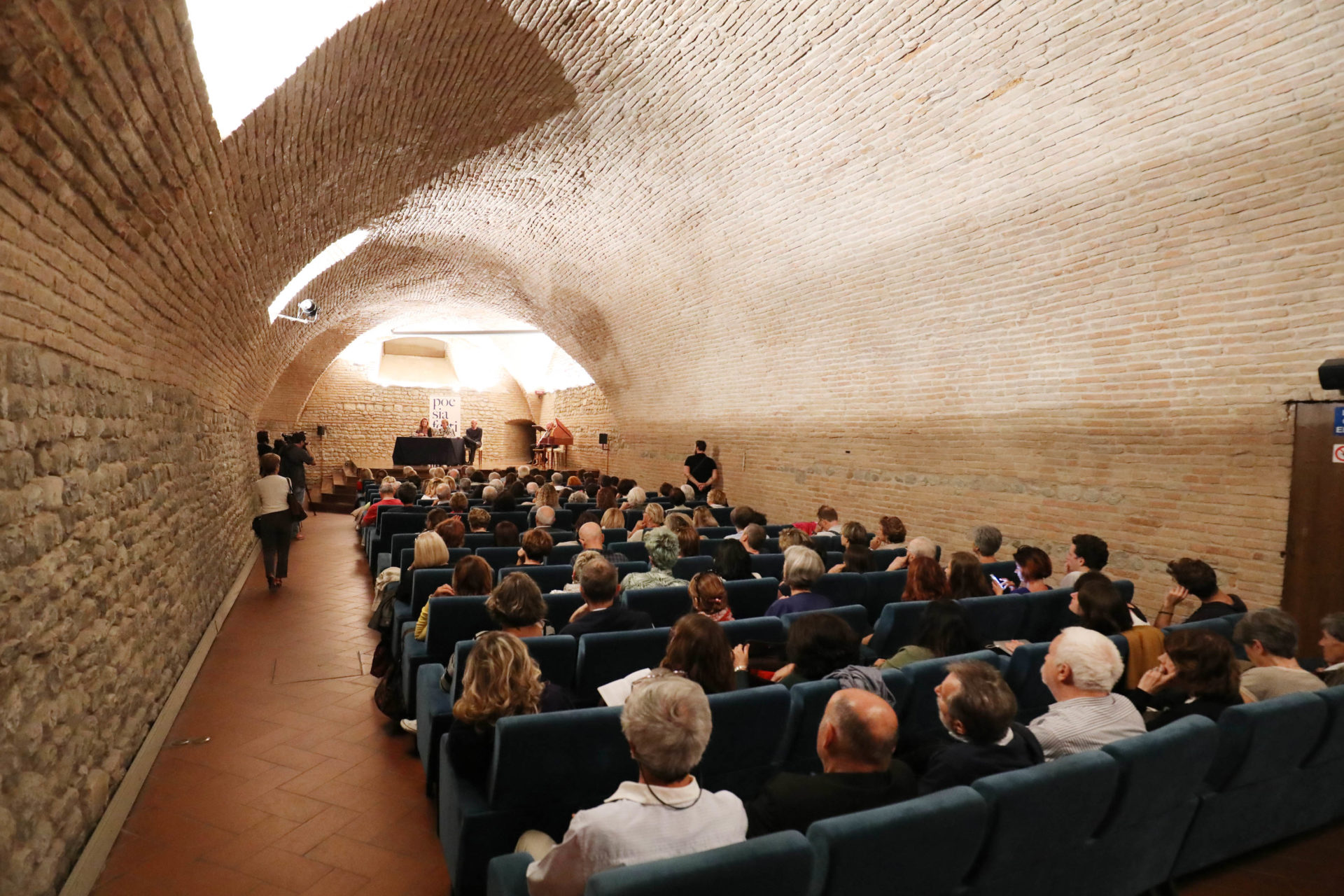 Vignola Sala dei Contrari Poesia Festival ’16