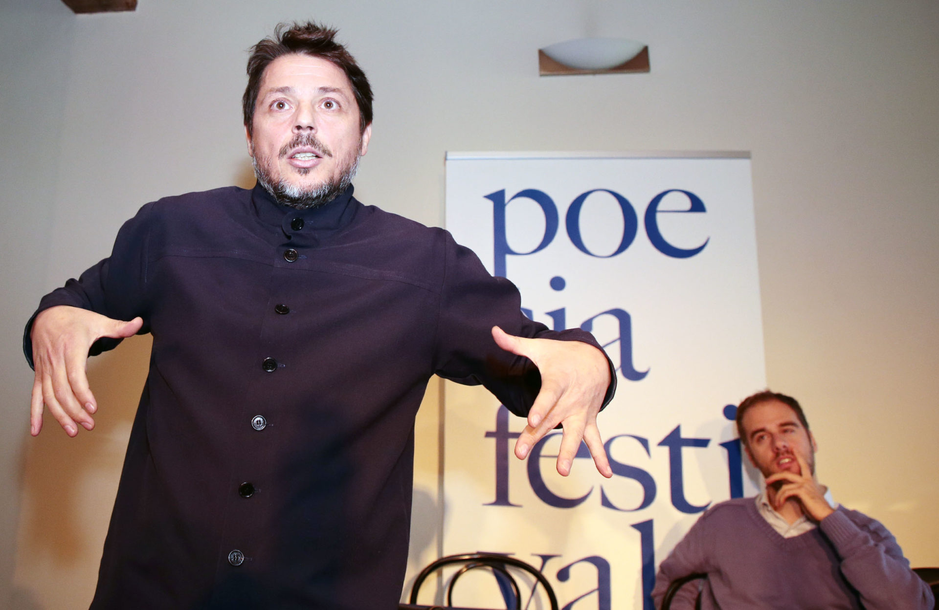 Dome Bulfaro e Guido Mattia Gallerani a Poesia Festival ’17 – photo © Elisabetta Baracchi Dome Bulfaro e Guido Mattia Gallerani a Poesia Festival ’17 – photo © Elisabetta Baracchi