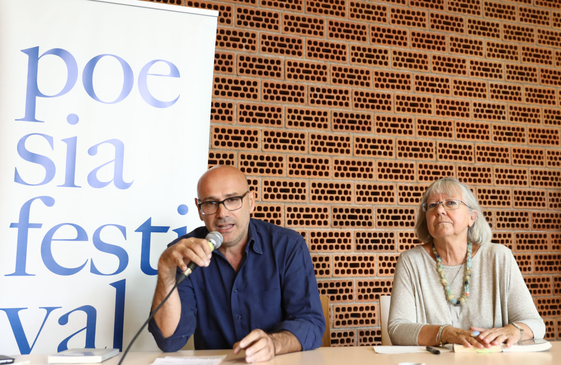 Roberto Galaverni e Vivian Lamarque a Poesia Festival ’17 – photo © S.Campanini