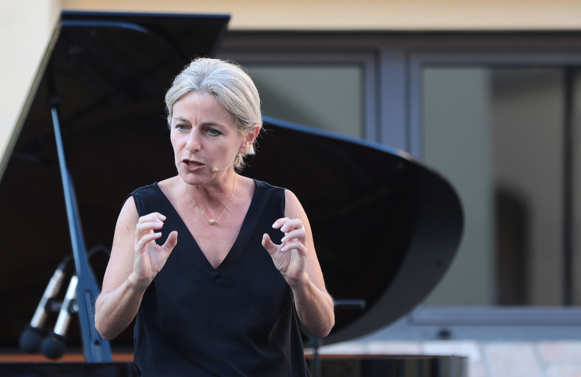 oltre la fine la città nuova castelnuovo rangone poesia festival ’18 photo © Elisabetta Baracchi oltre la fine la città nuova castelnuovo rangone poesia festival ’18 photo © Elisabetta Baracchi