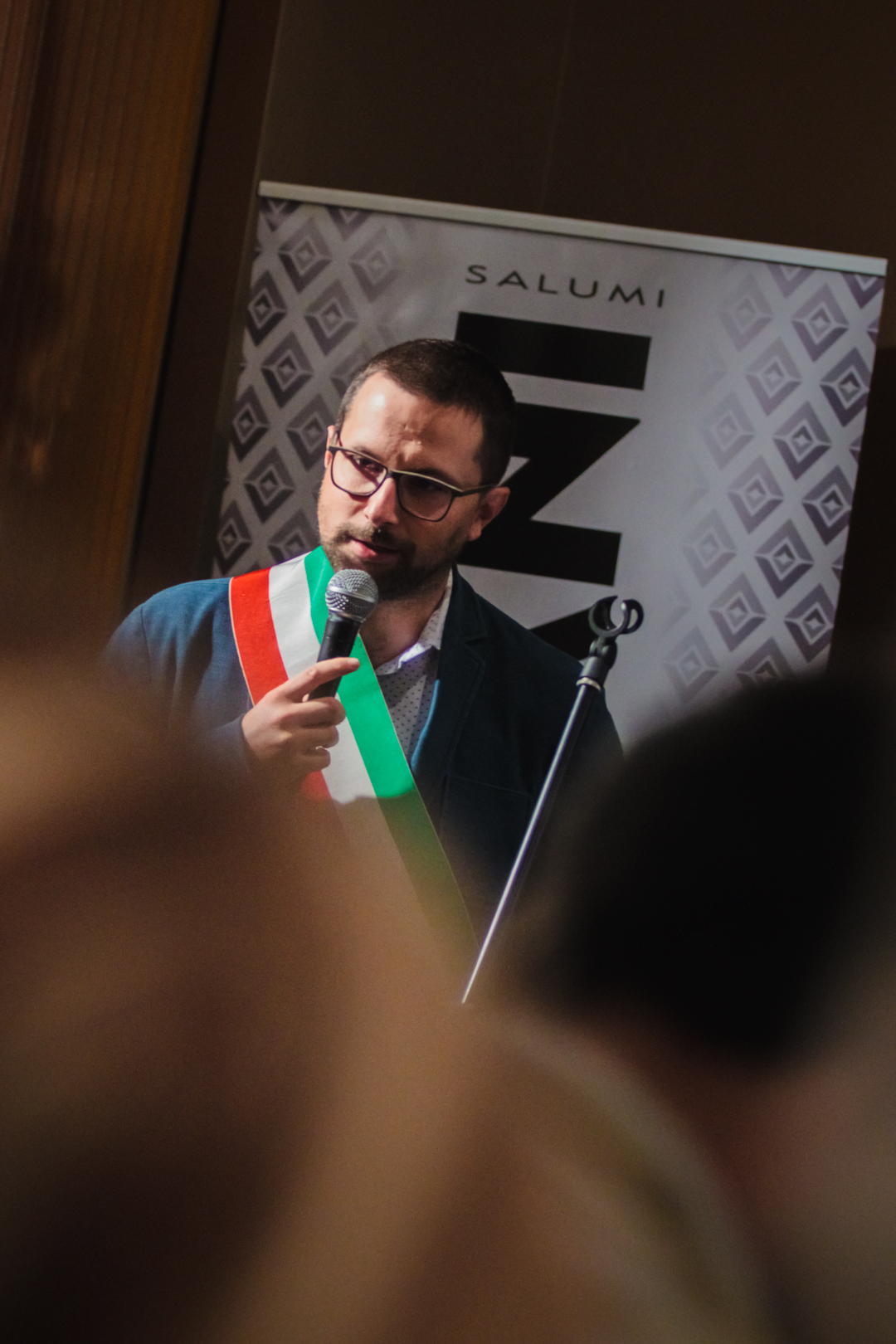 massimo paradisi sindaco castelnuovo rangone Poesia Festival ’18 photo © Fiorenza Zoboli massimo paradisi sindaco castelnuovo rangone Poesia Festival ’18 photo © Fiorenza Zoboli