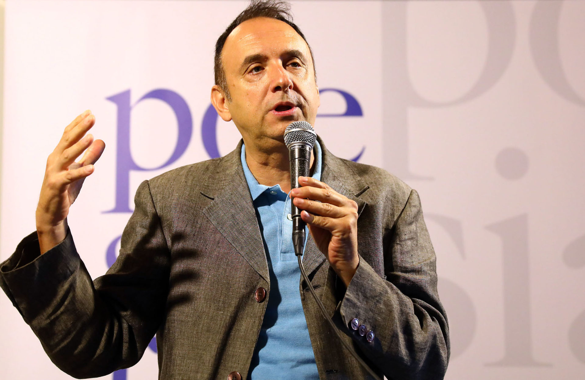 paolo fabrizio iacuzzi levizzano rangone poesia festival ’18 photo © Serena Campanini paolo fabrizio iacuzzi levizzano rangone poesia festival ’18 photo © Serena Campanini