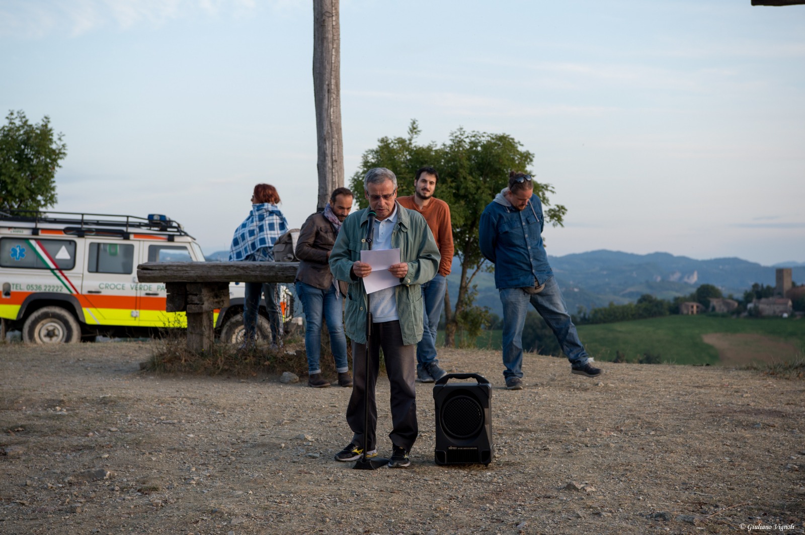 francesco genitoni non credete solo a ciò che vedete monte delle tre croci posia festival 2019 modena francesco genitoni non credete solo a ciò che vedete monte delle tre croci posia festival 2019 modena
