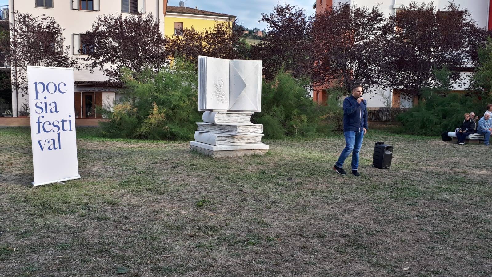 pensiero imprigionato savignano sul panaro poesia festival 2019 modena 17 pensiero imprigionato savignano sul panaro poesia festival 2019 modena 17