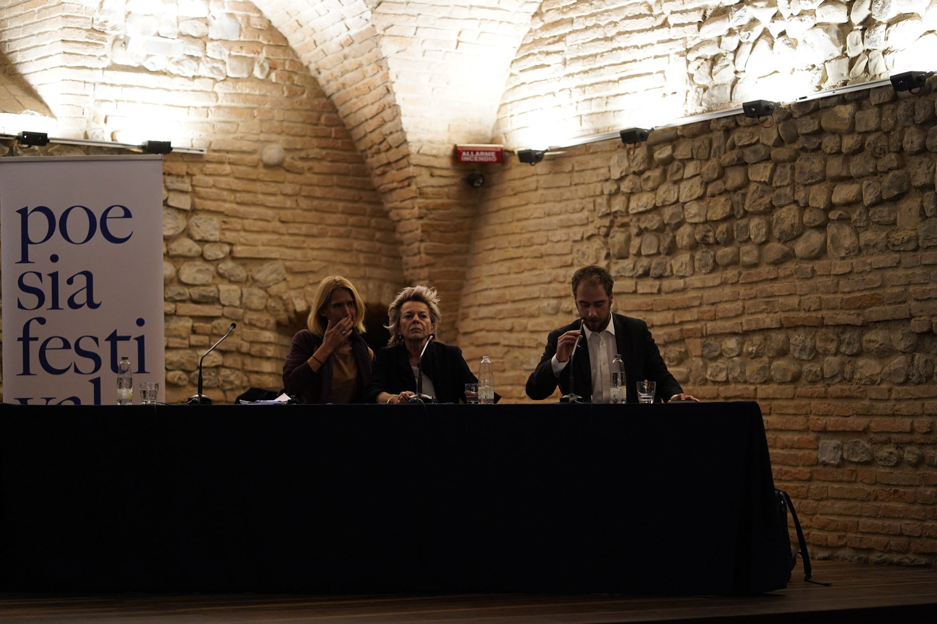 tu l’hai detto connie palmen vignola poesia festival 2019 modena 3 tu l’hai detto connie palmen vignola poesia festival 2019 modena 3