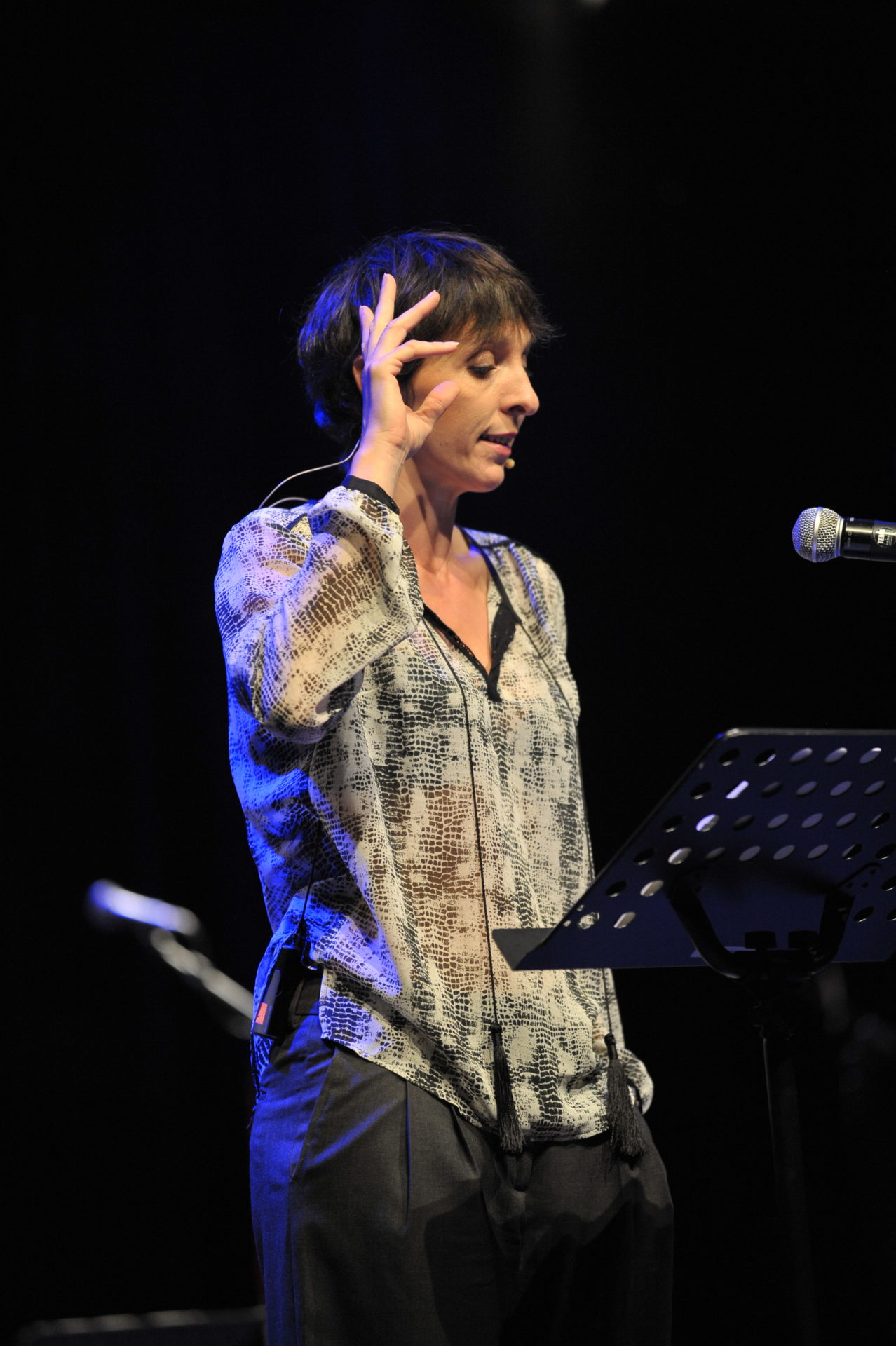 vola alta parola cresci in profondità modena 24 agosto 2020 diana manea 1 vola alta parola cresci in profondità modena 24 agosto 2020 diana manea 1