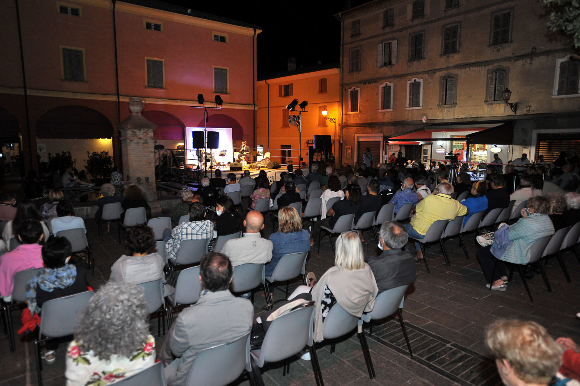 le storie di ivan filippo graziani poesia festival 20 marano sul panaro 16 le storie di ivan filippo graziani poesia festival 20 marano sul panaro 16
