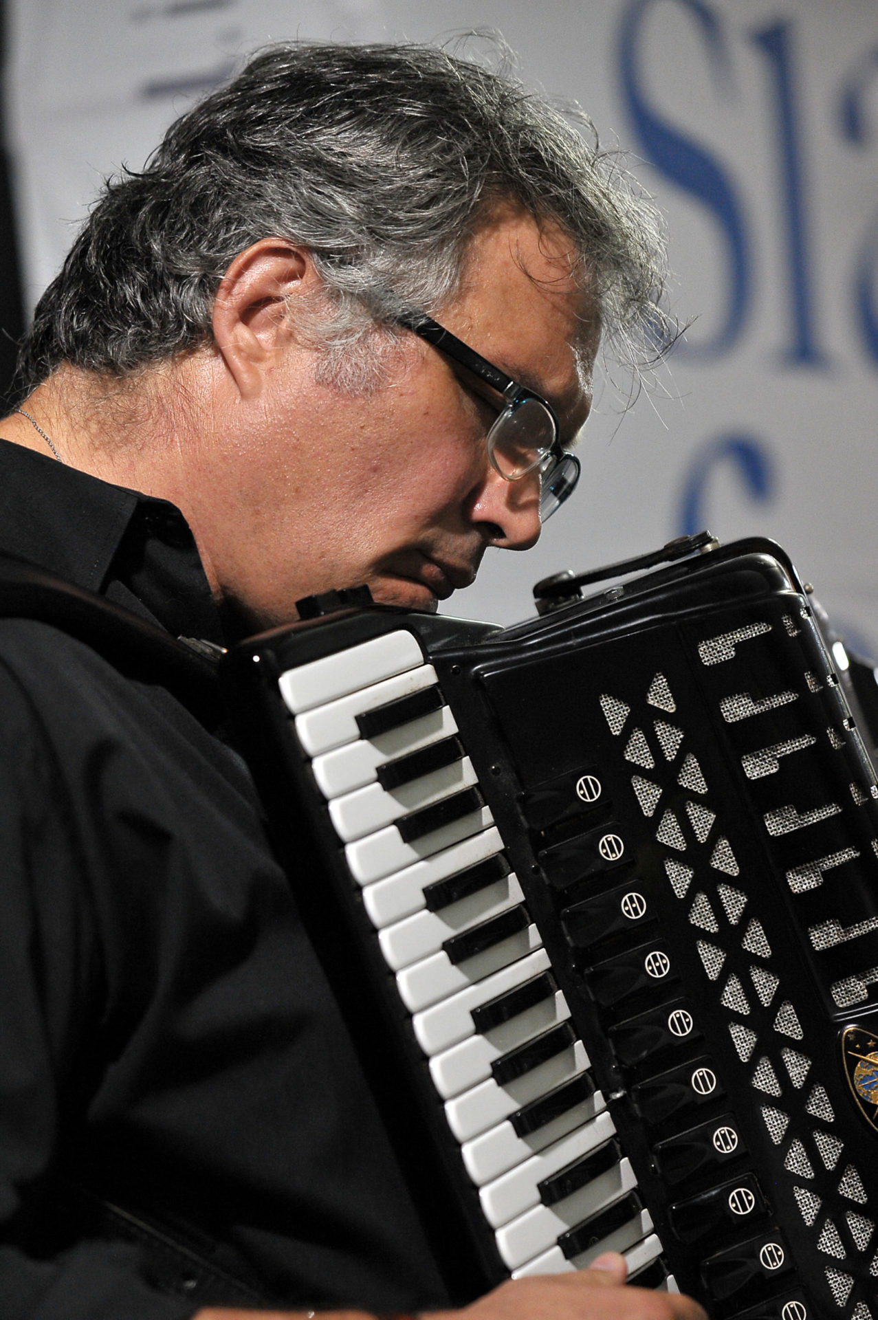 massimo santostefano panini storia di una famiglia e di tante figurine san cesario sul panaro poesia festival 20 4 massimo santostefano panini storia di una famiglia e di tante figurine san cesario sul panaro poesia festival 20 4