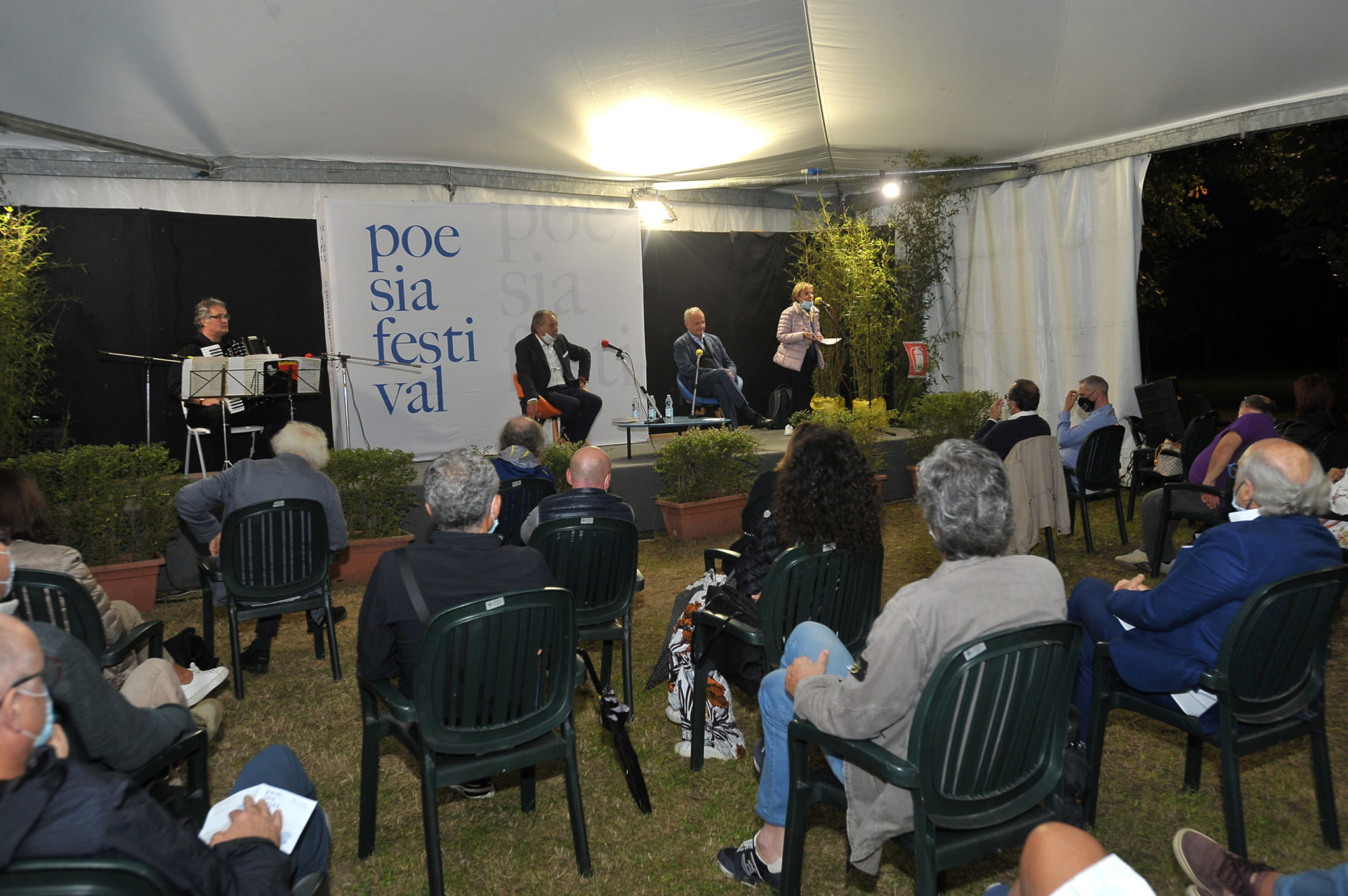 panini storia di una famiglia e di tante figurine san cesario sul panaro poesia festival 20 19