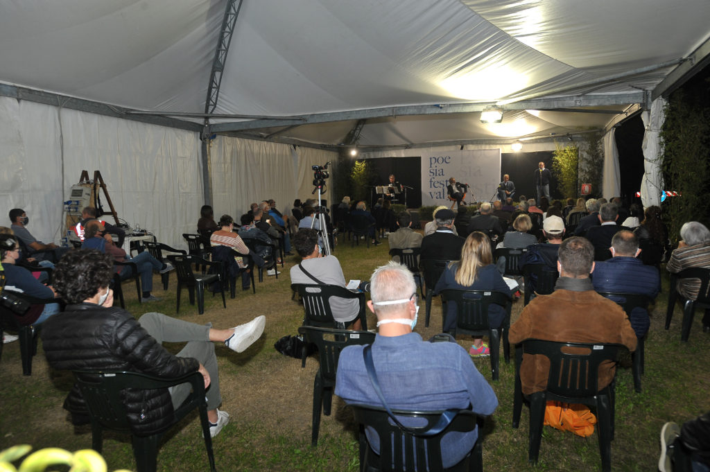 panini storia di una famiglia e di tante figurine san cesario sul panaro poesia festival 20 26