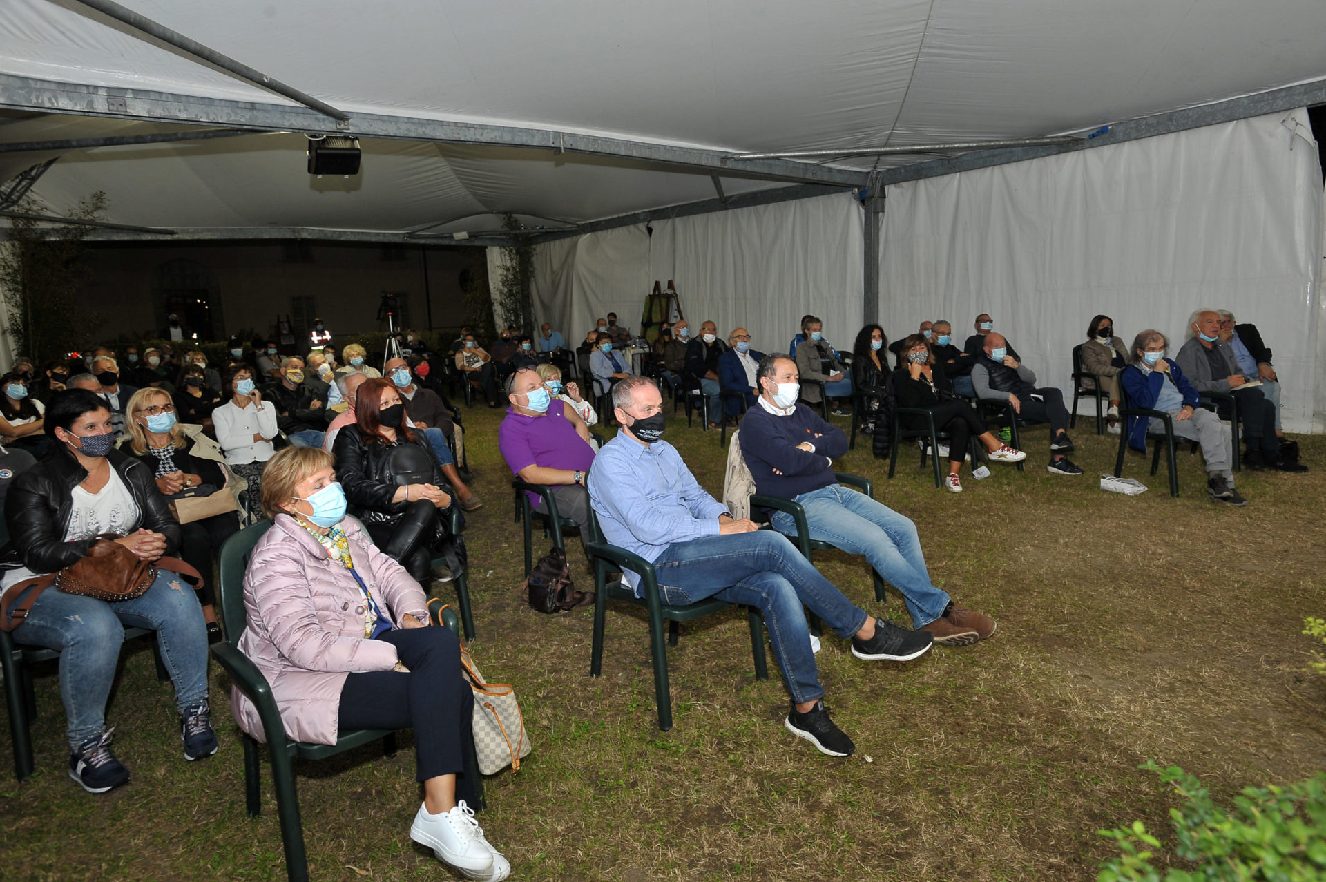 panini storia di una famiglia e di tante figurine san cesario sul panaro poesia festival 20 29