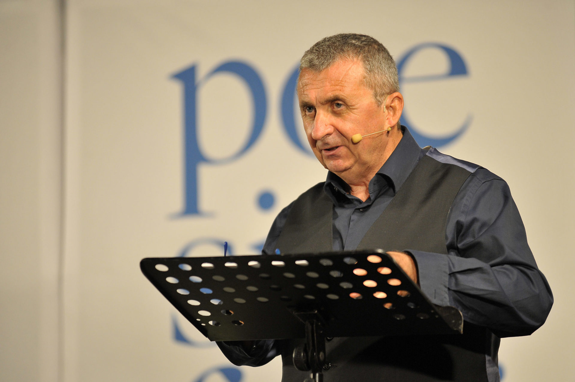 vito serata d’onore per gianni rodari vignola poesia festival 20 1 vito serata d’onore per gianni rodari vignola poesia festival 20 1