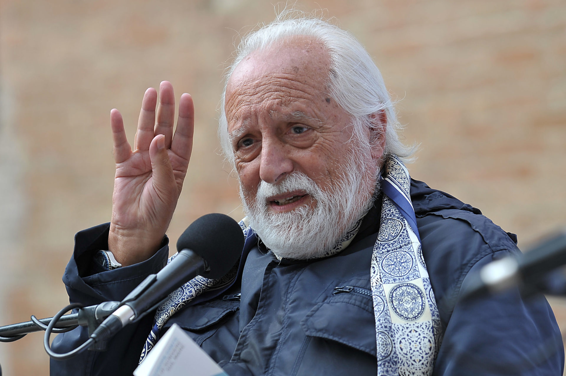 giuseppe contespilamberto poesia festival 20 11