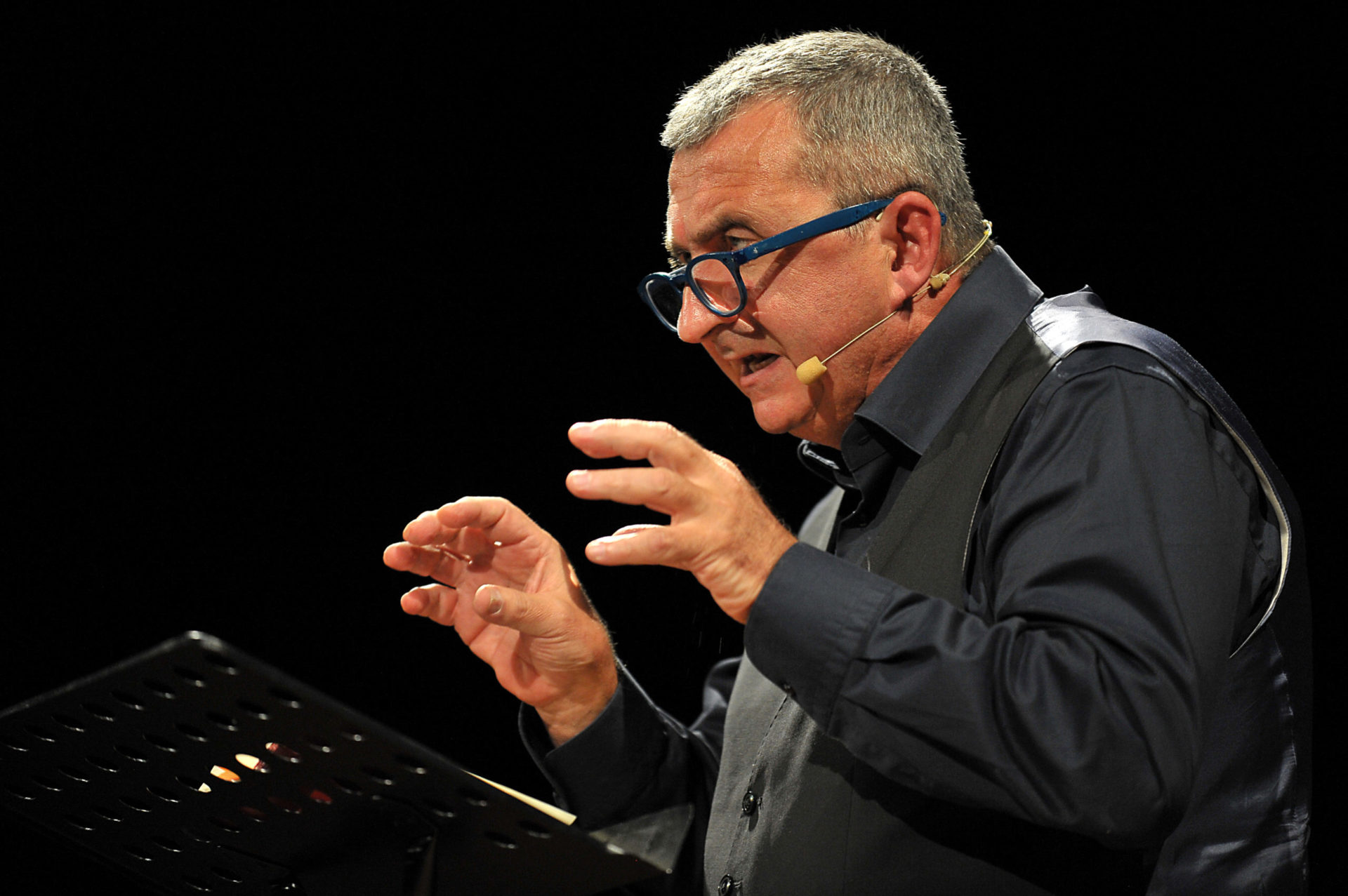 vito legge zavattini marano sul panaro poesia festival 20 21 vito legge zavattini marano sul panaro poesia festival 20 21