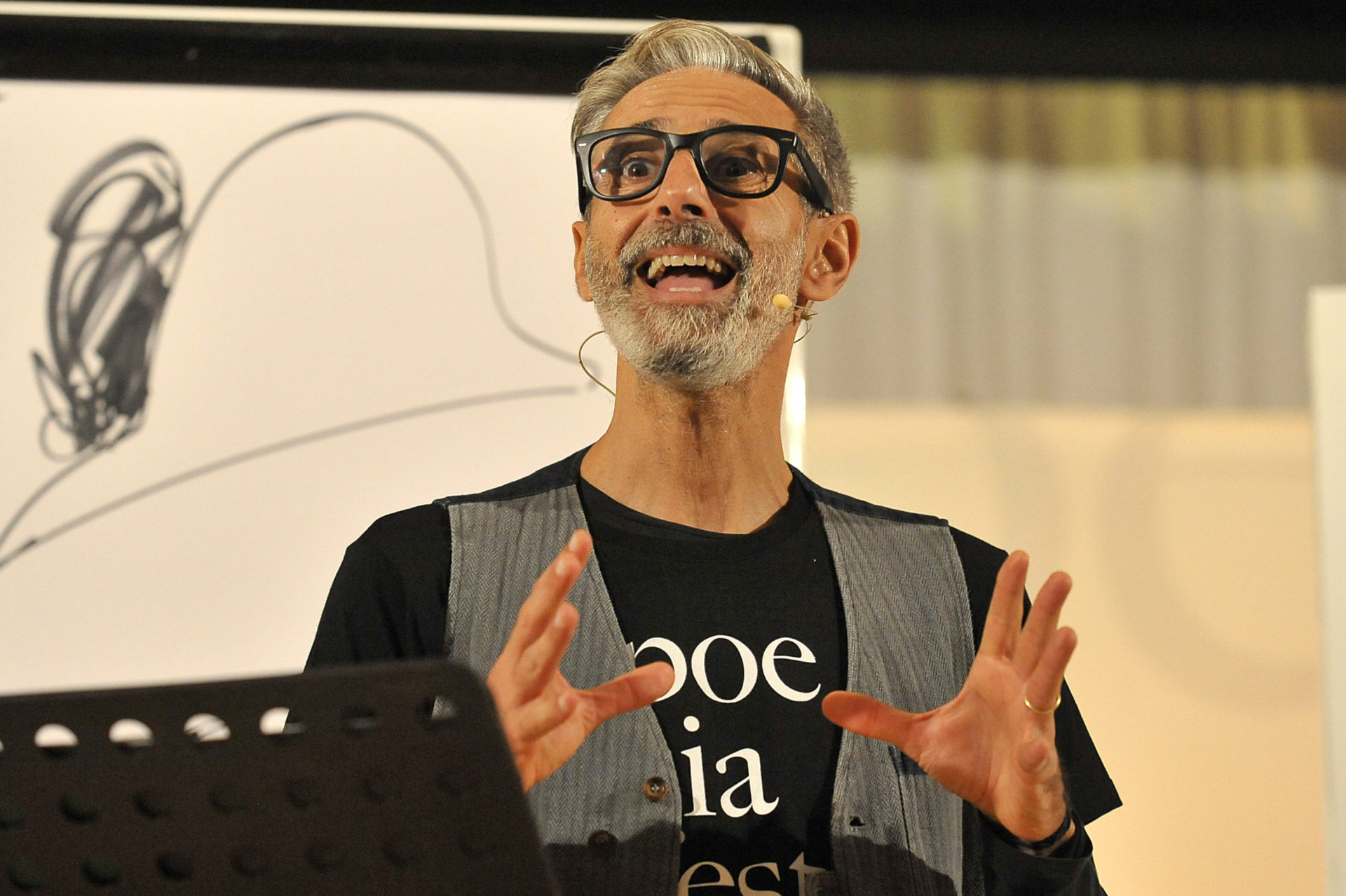 andrea santonastaso la storia di cirano zocca poesia festival 20 10 andrea santonastaso la storia di cirano zocca poesia festival 20 10