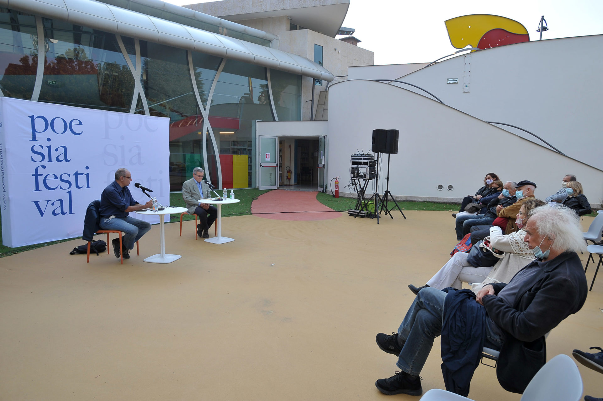 francesco genitoni andrea gibellini vignola poesia festival 20 4